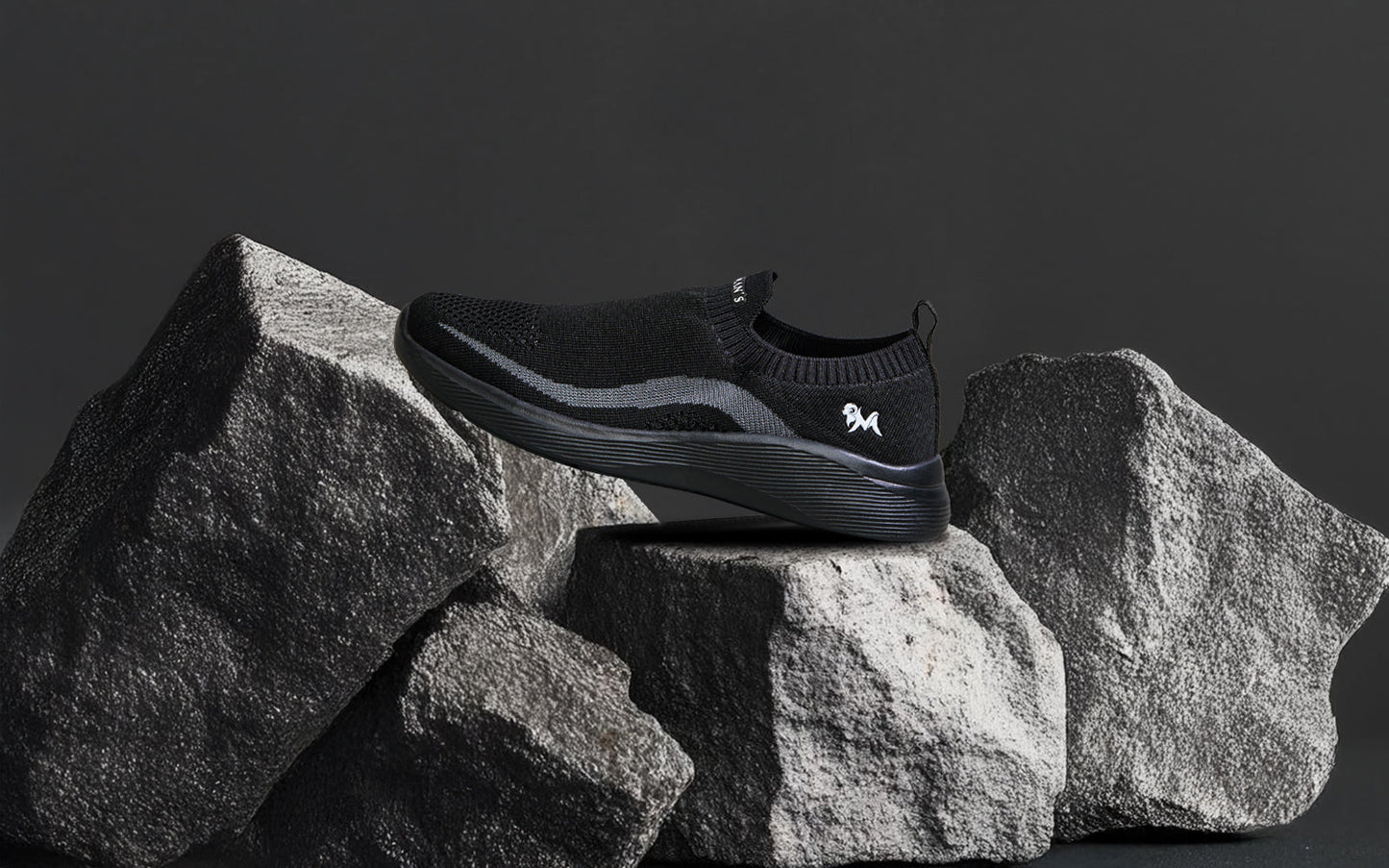 Everyday Basic Slip Ons : Black by My Store