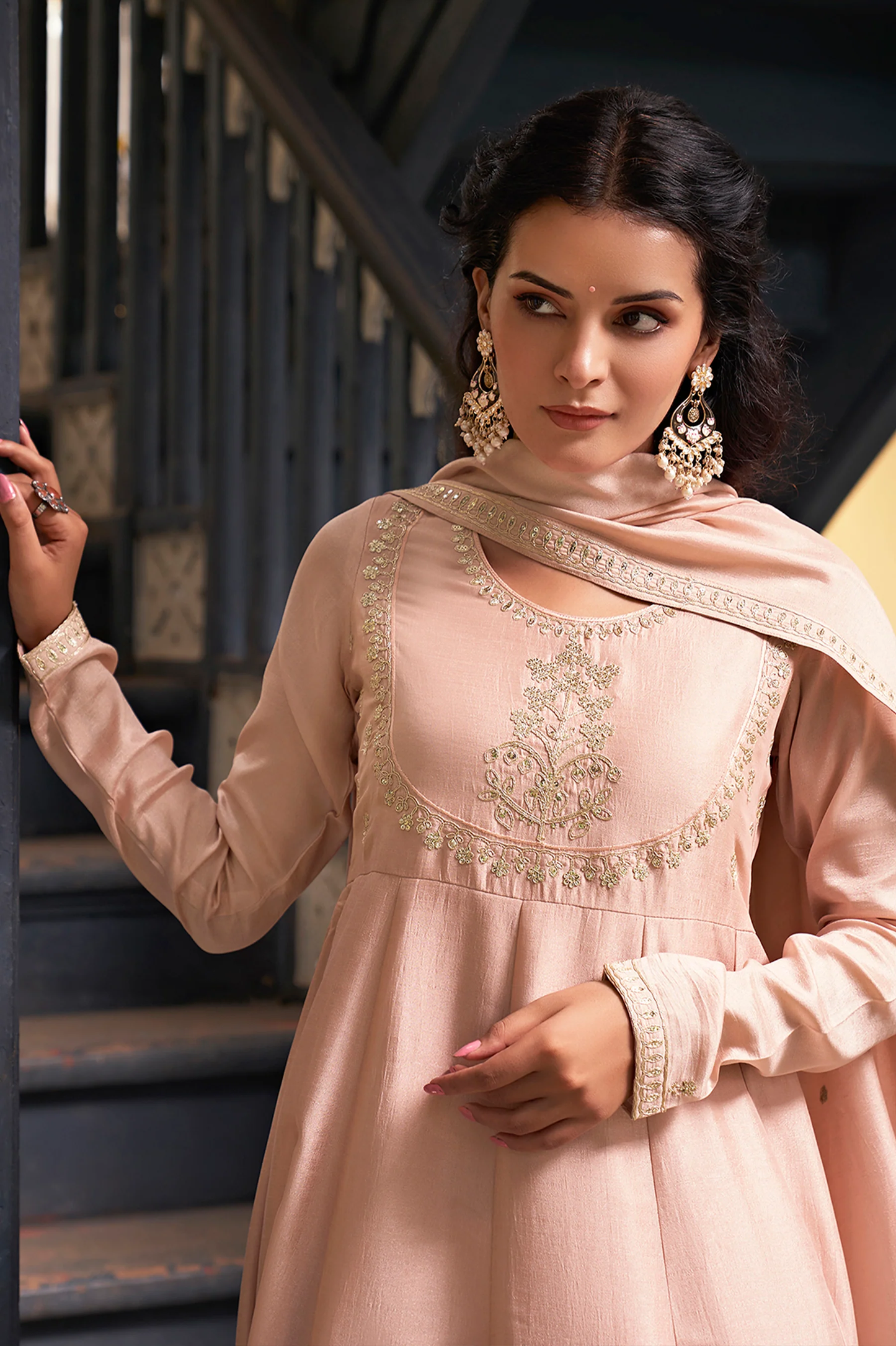 Beatifull Ethenic Peach Kurta Set For Women