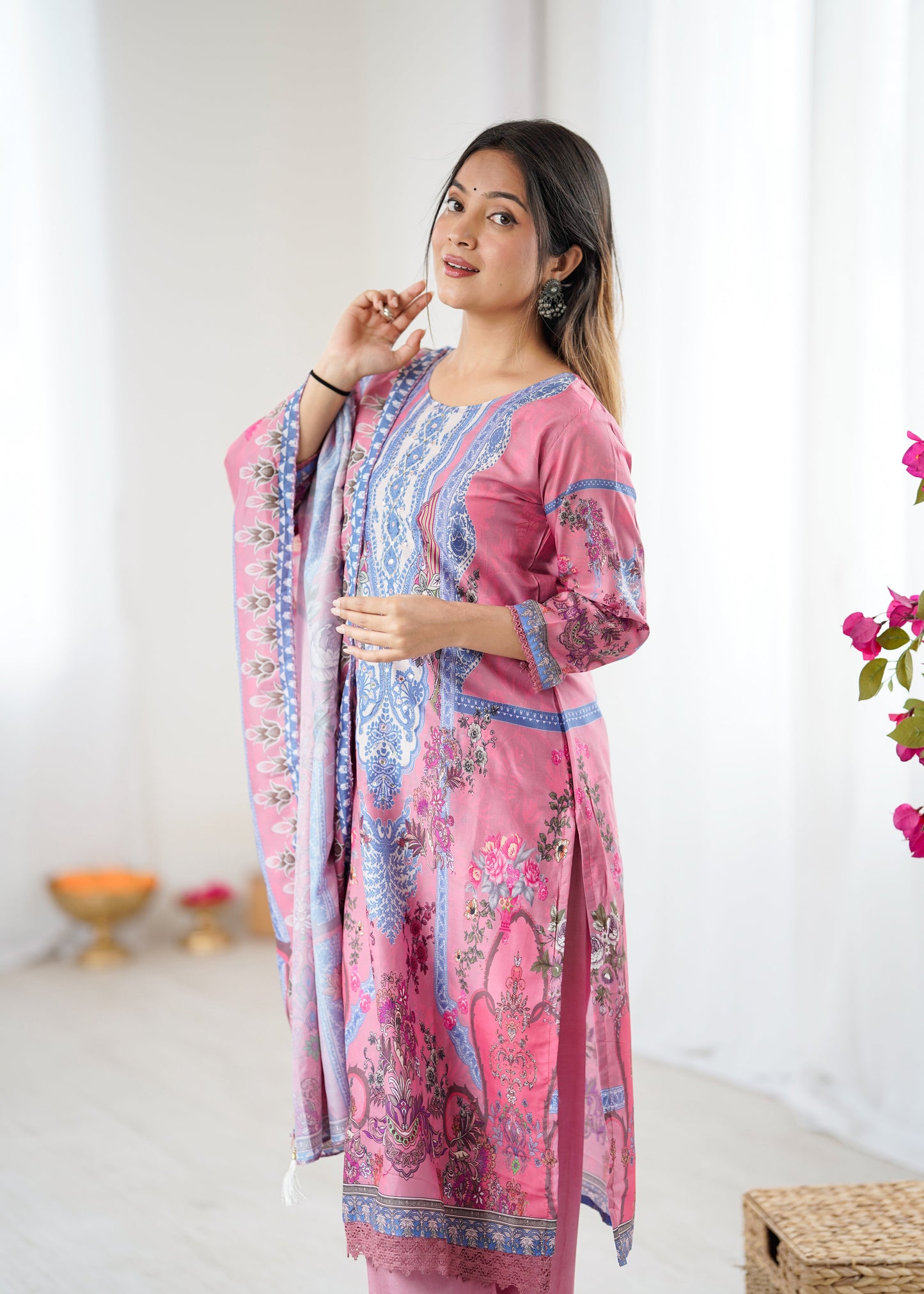 Blush Elegance Pink Kurta Set For Women