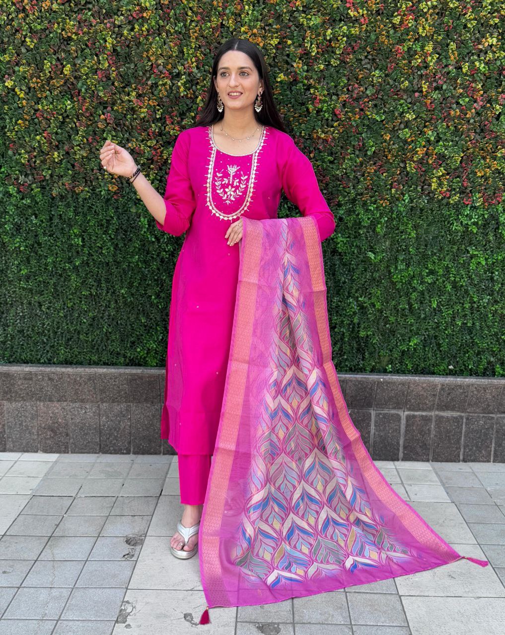 Timeless Elegance Dark Pink Kurta Set