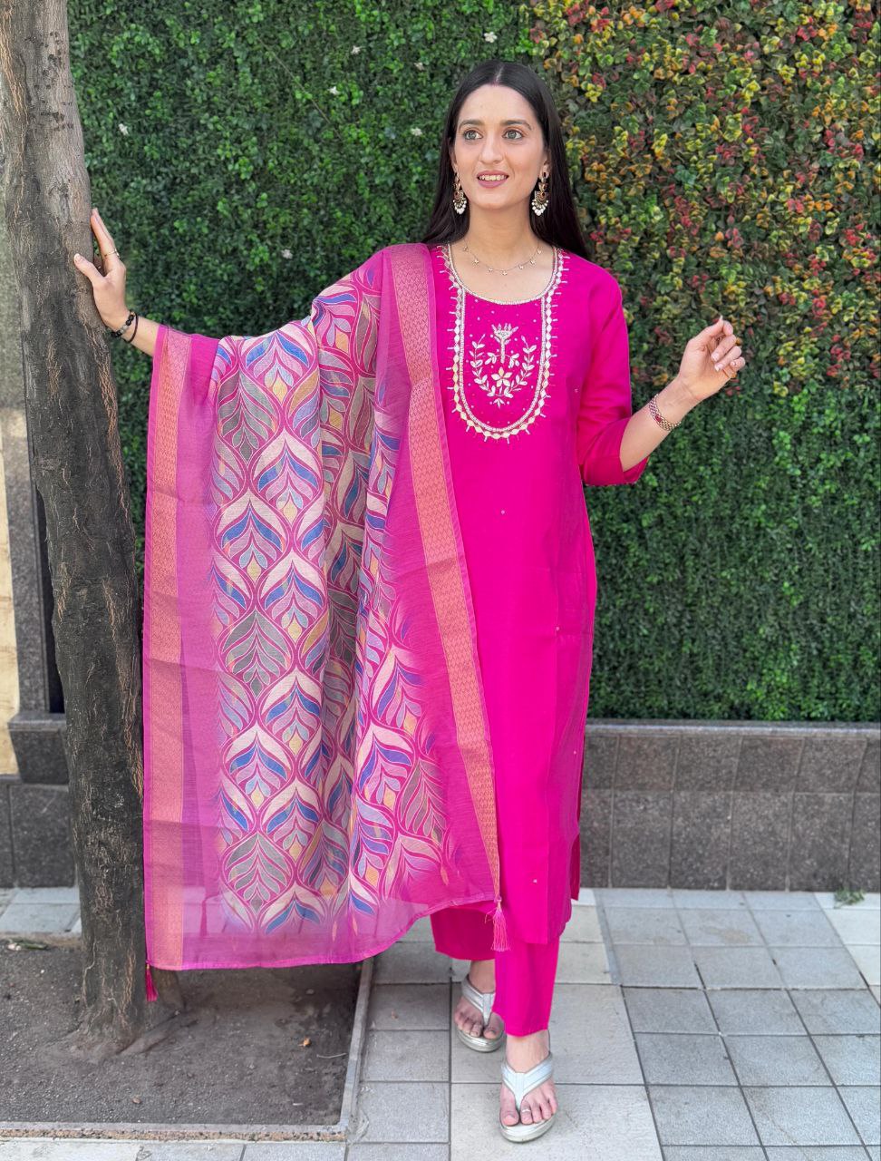 Timeless Elegance Dark Pink Kurta Set