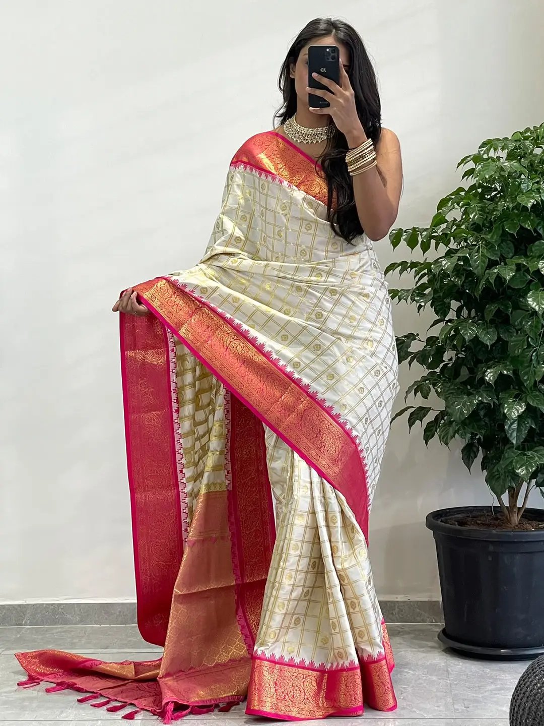 Divine Elegance Attractive Soft Silk Temple Border Gadwal Saree by My Store