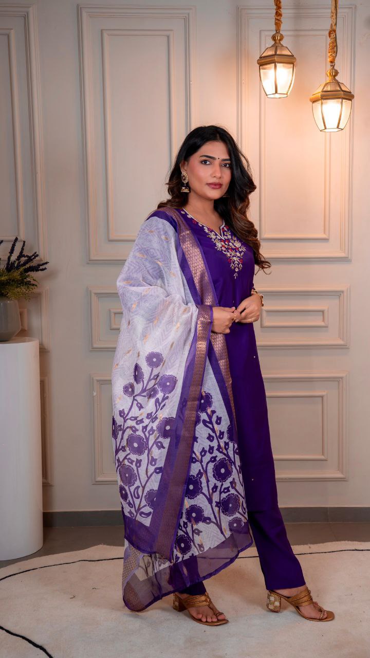 Graceful Purple Kurta Set for Women