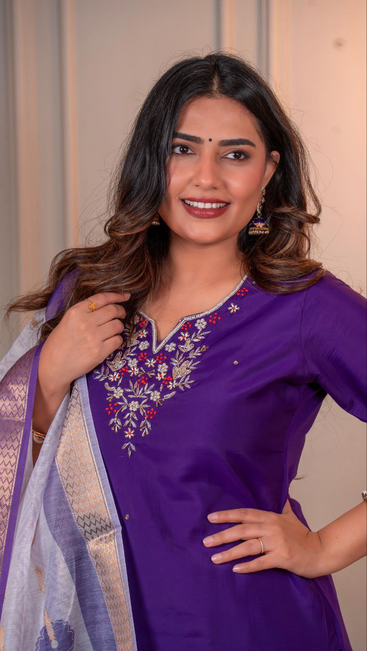 Graceful Purple Kurta Set for Women