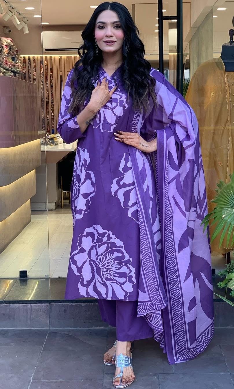 Elegant Purple Floral Traditional Outfit with Matching Dupatta