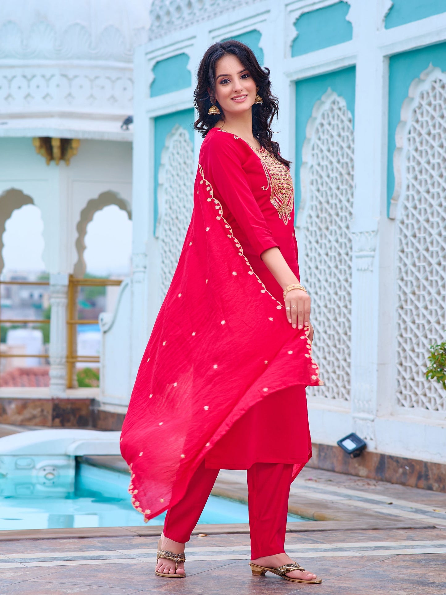 Trending Women Wear Kurta Set Zari And Sequence Work