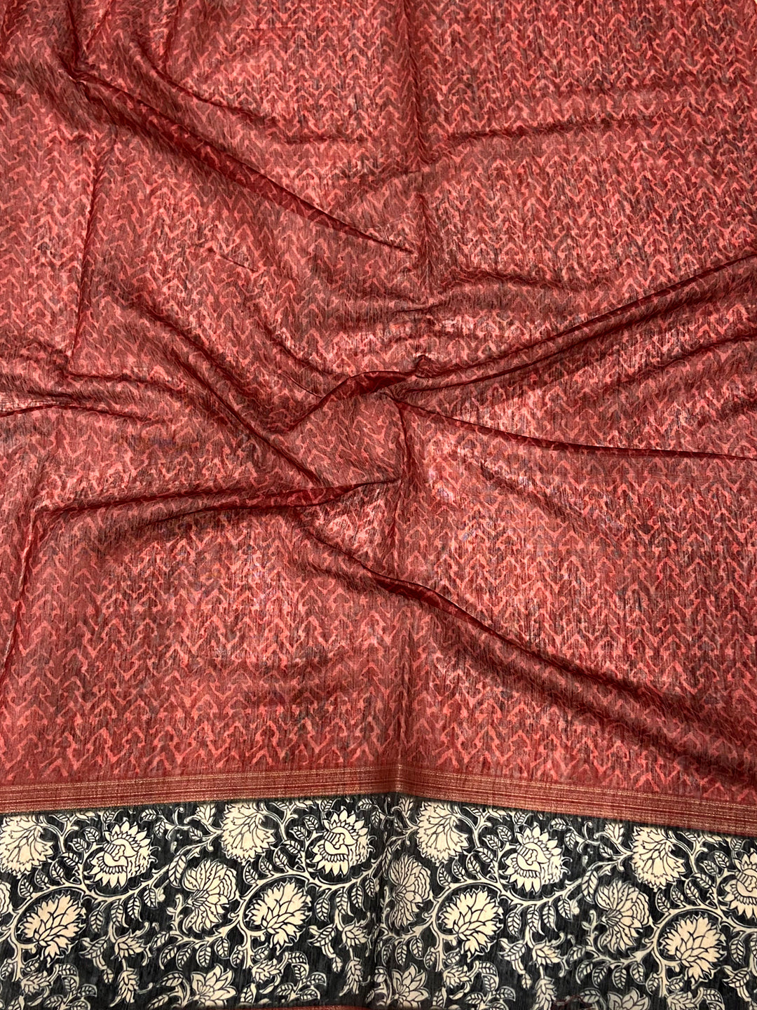 Red Chanderi Phulkari Zig-Zag Print Saree by My Store