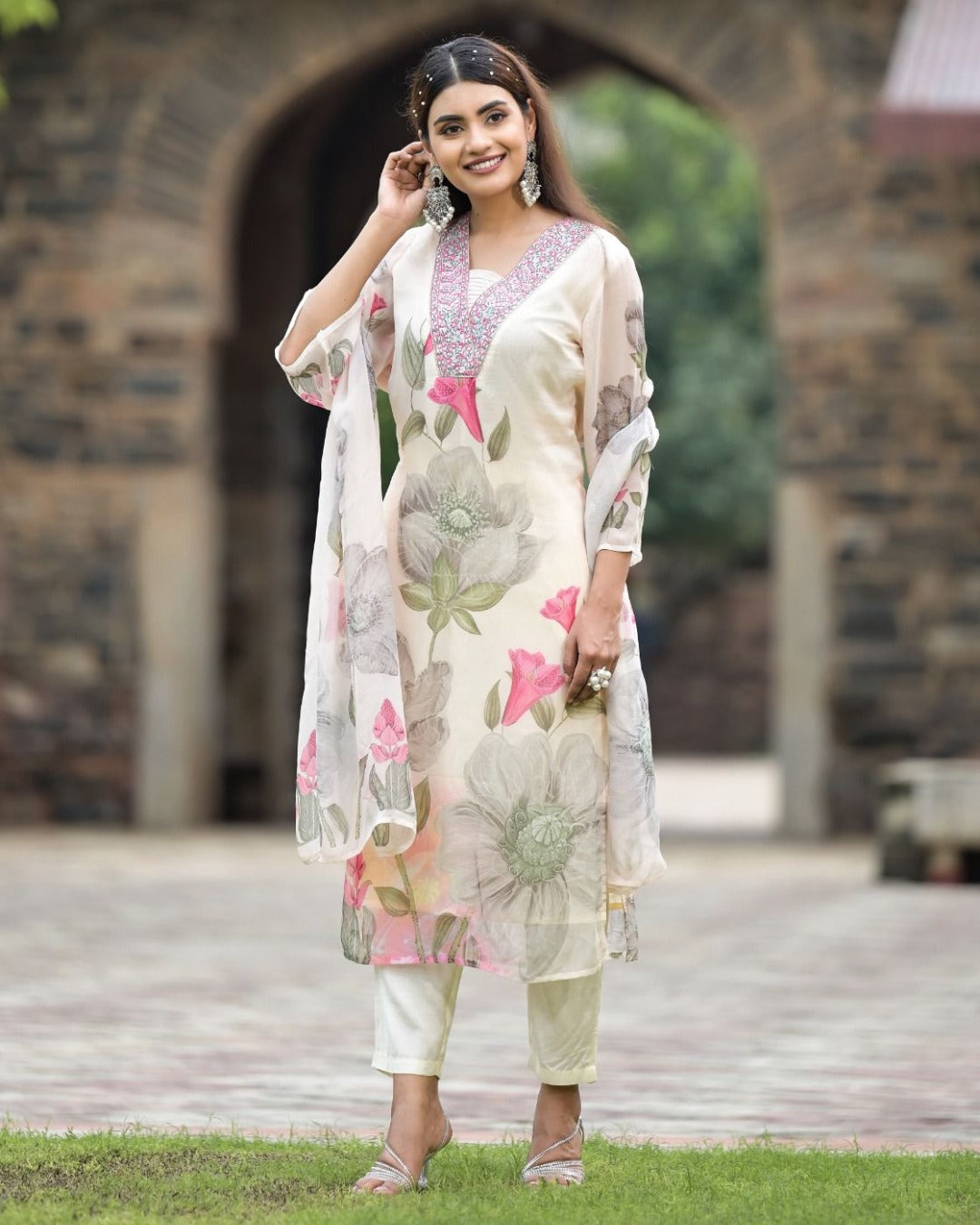 Festival Wear Georgette White Kurta Set
