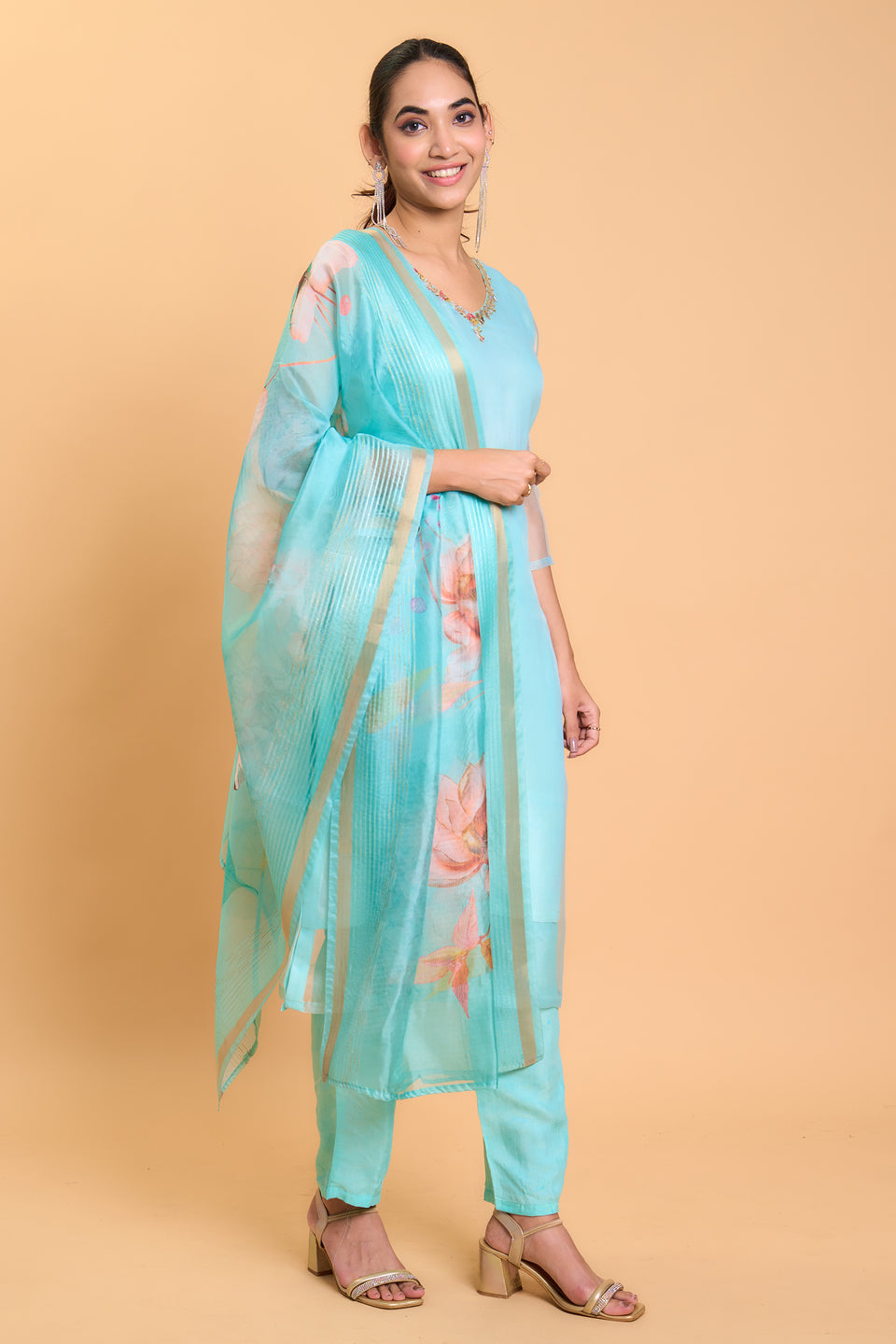 Women Wear Viscos Sky Blue Kurta Set