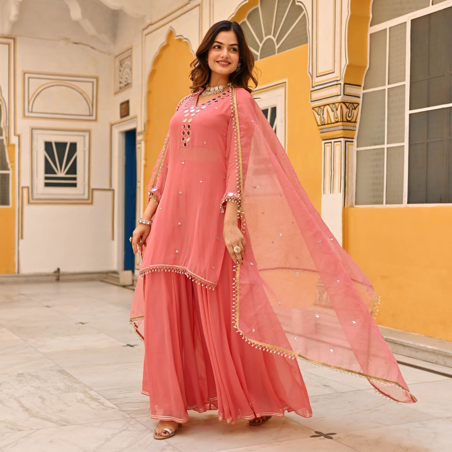 ADVIKA SUIT SET