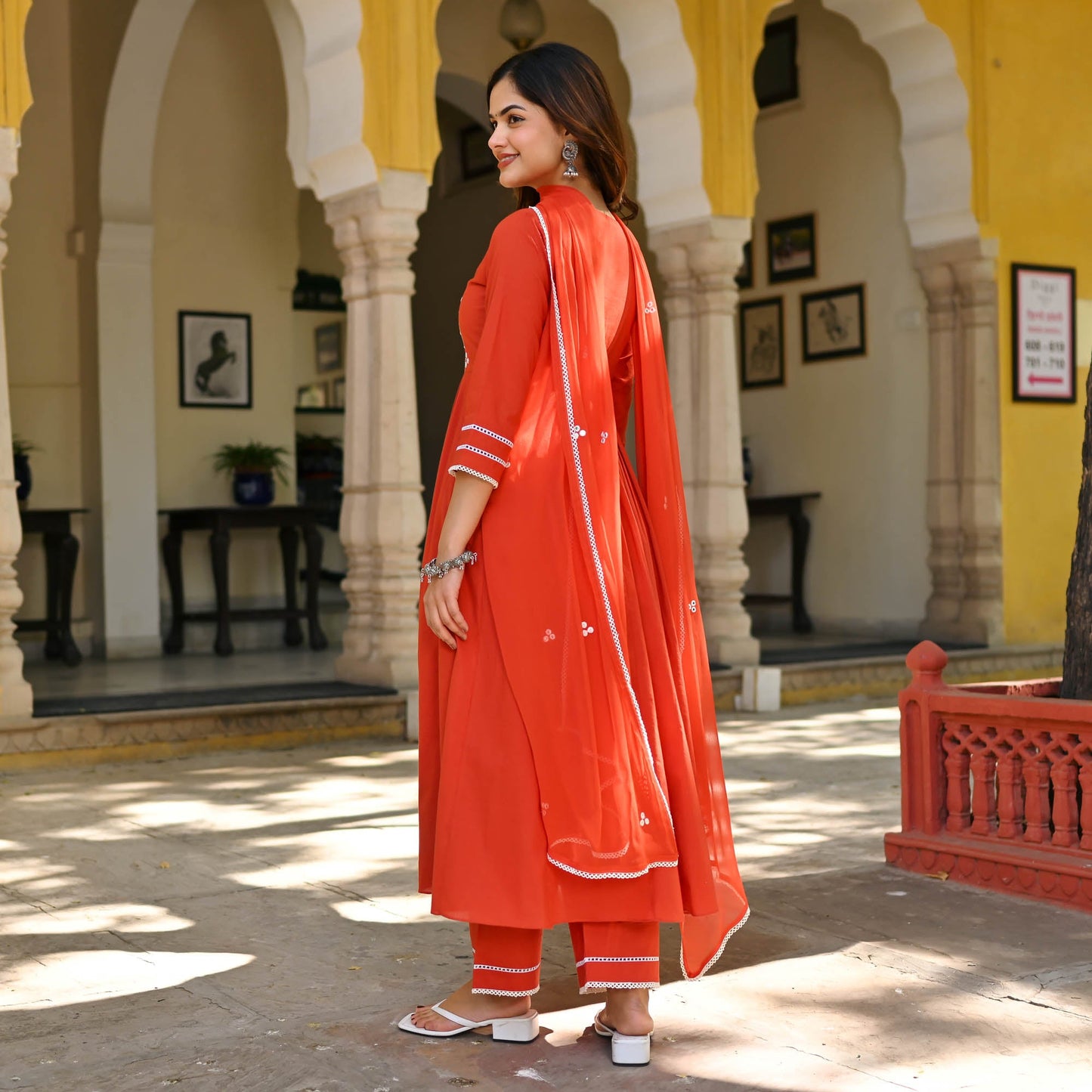 PALLAVI SUIT SET