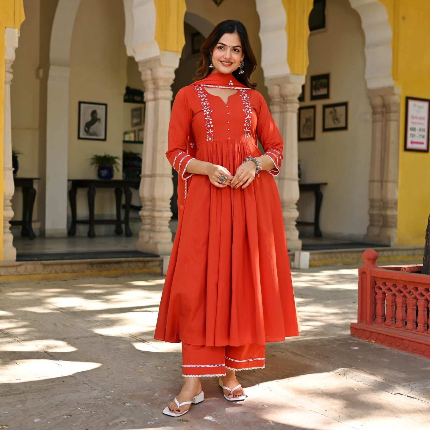 PALLAVI SUIT SET