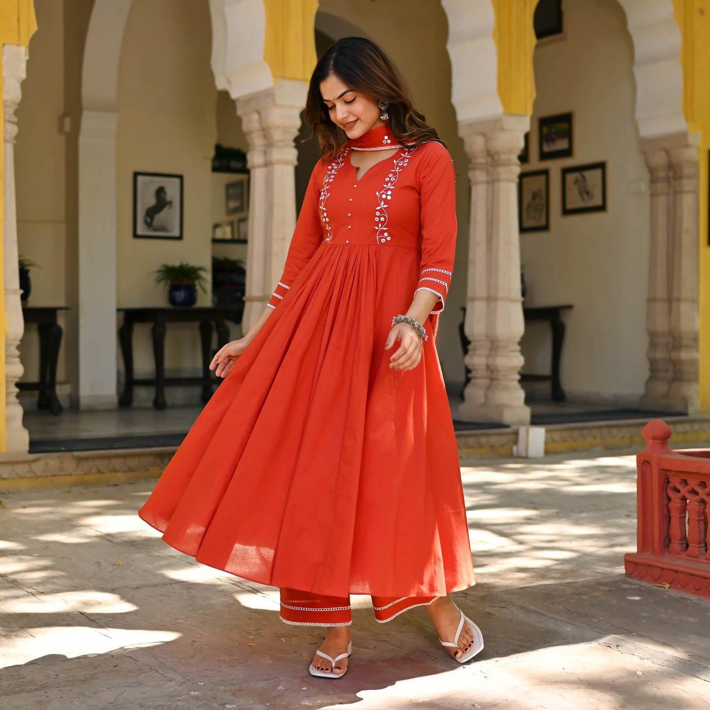 PALLAVI SUIT SET