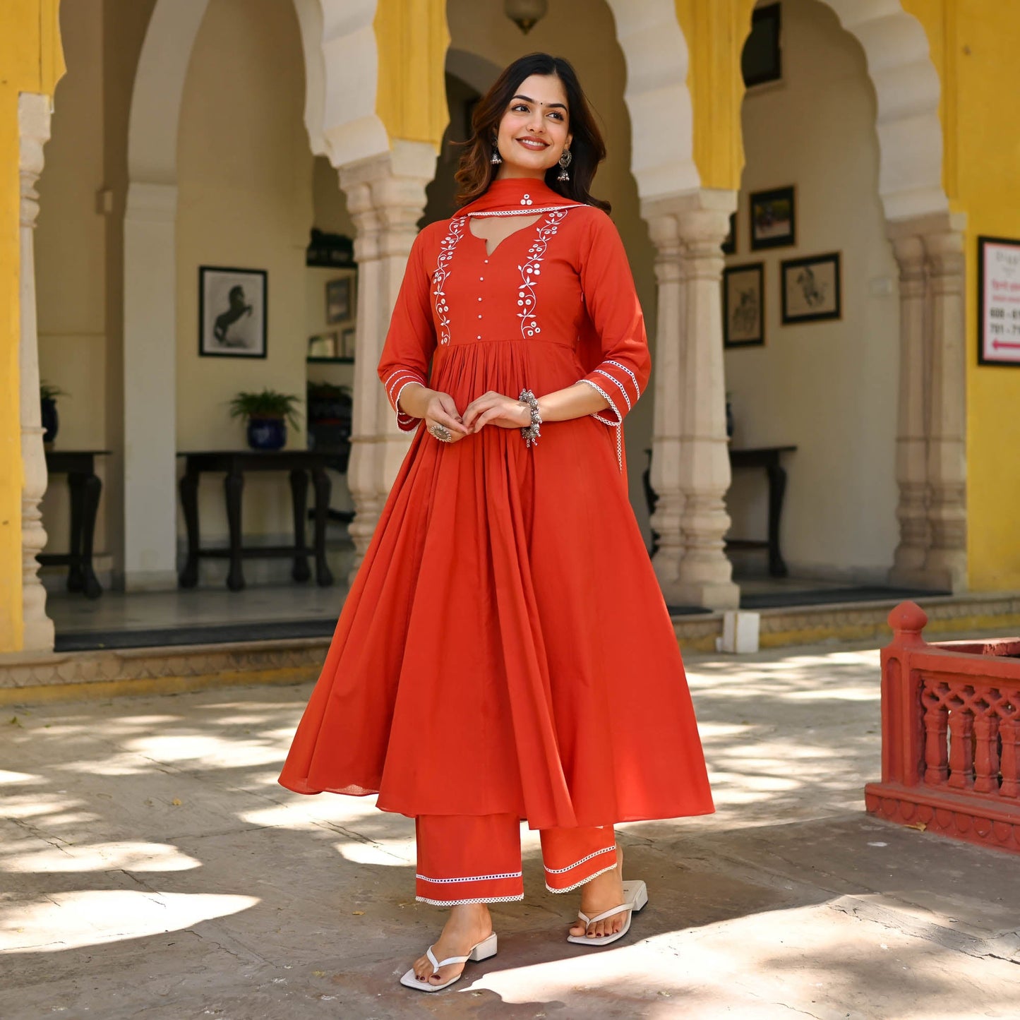 PALLAVI SUIT SET