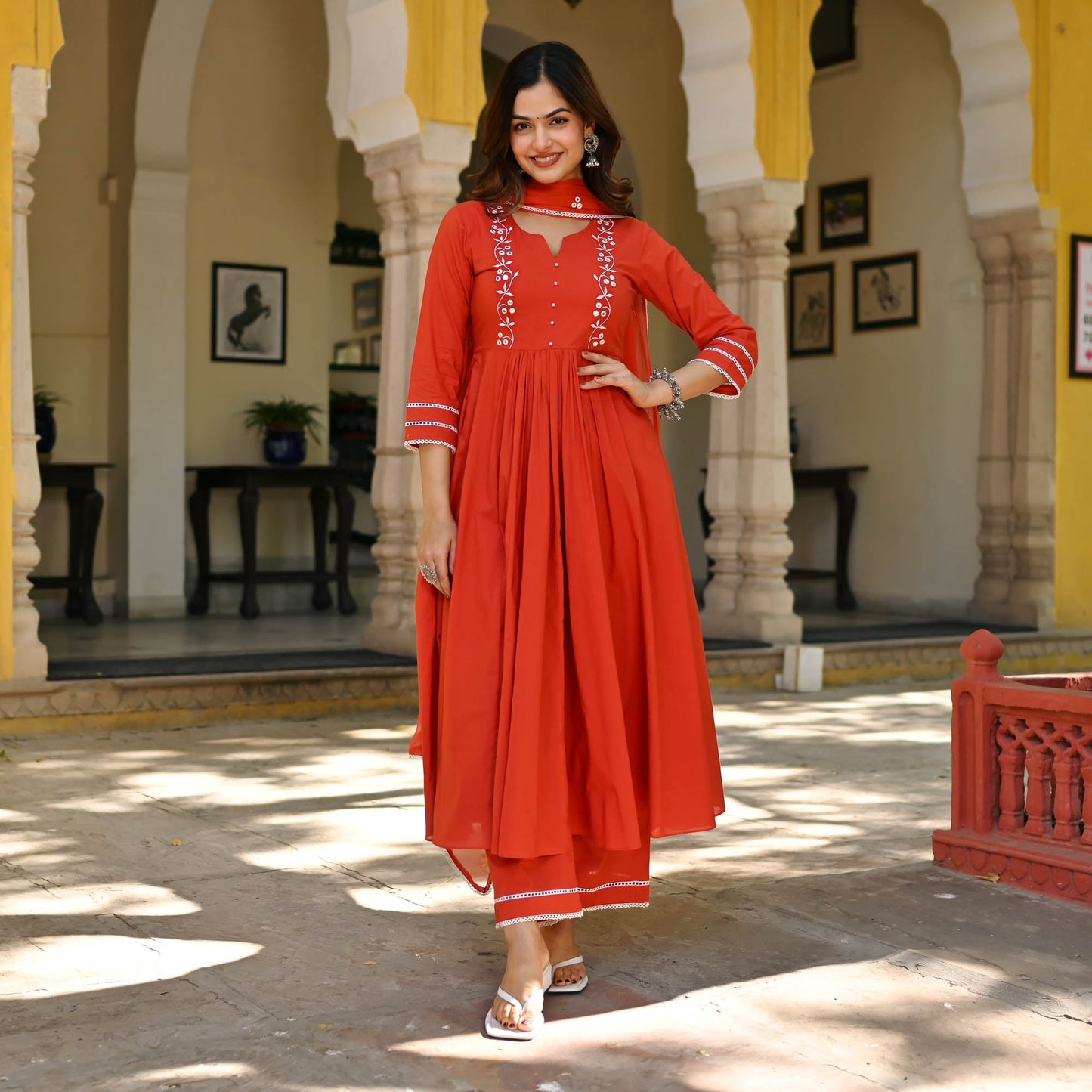 PALLAVI SUIT SET