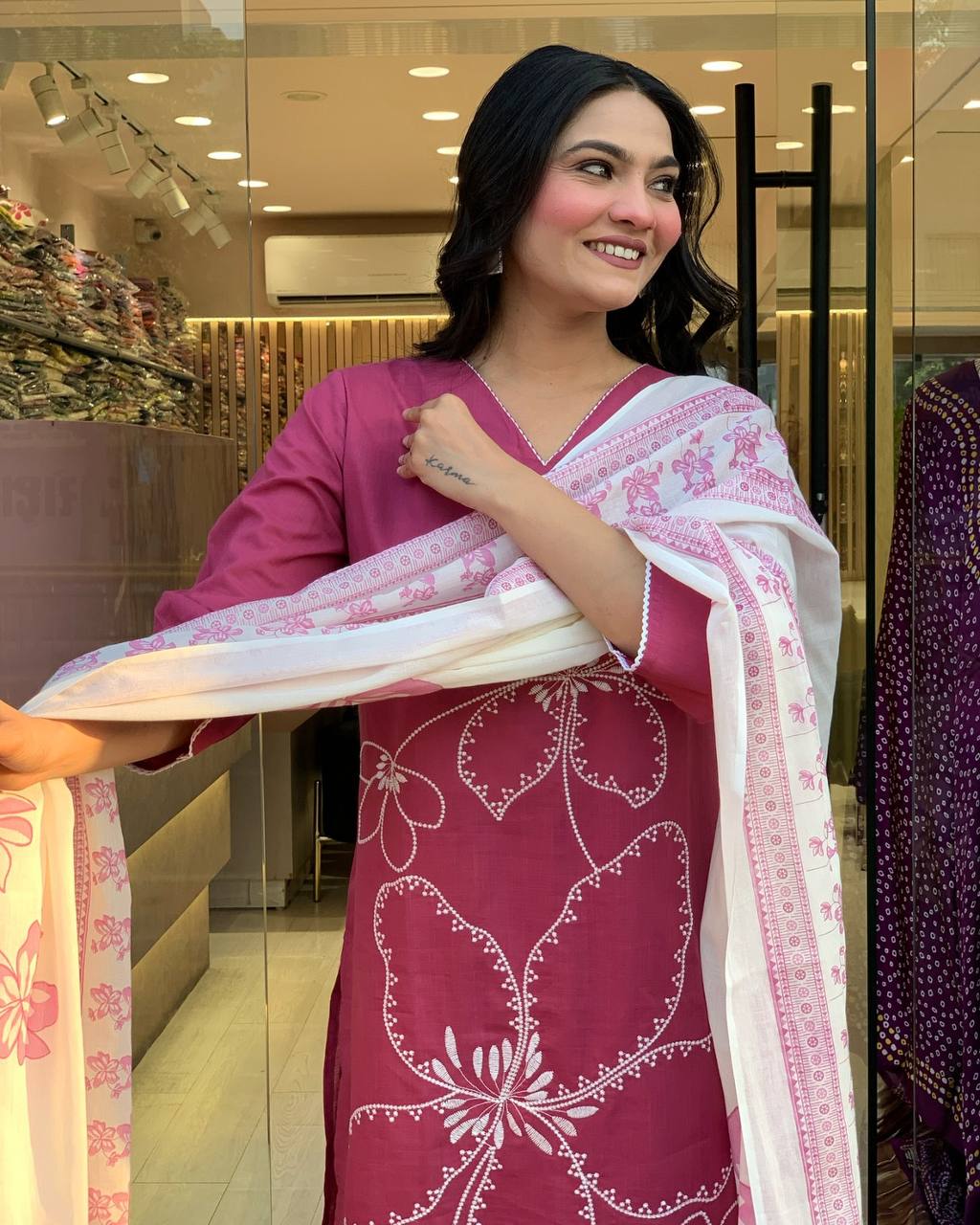 Gulabi Glamour: Festive Pink Kurta Set with Ethnic Touch