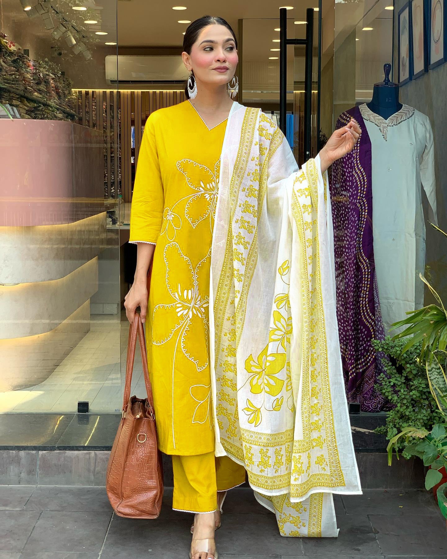 Trending Wear Silk Yellow Kurta Set For Women