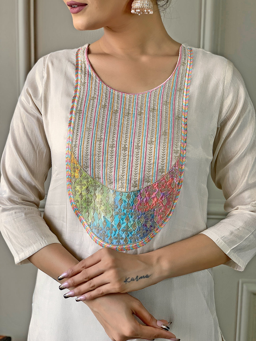 Trending Women Wear white Kurta Set