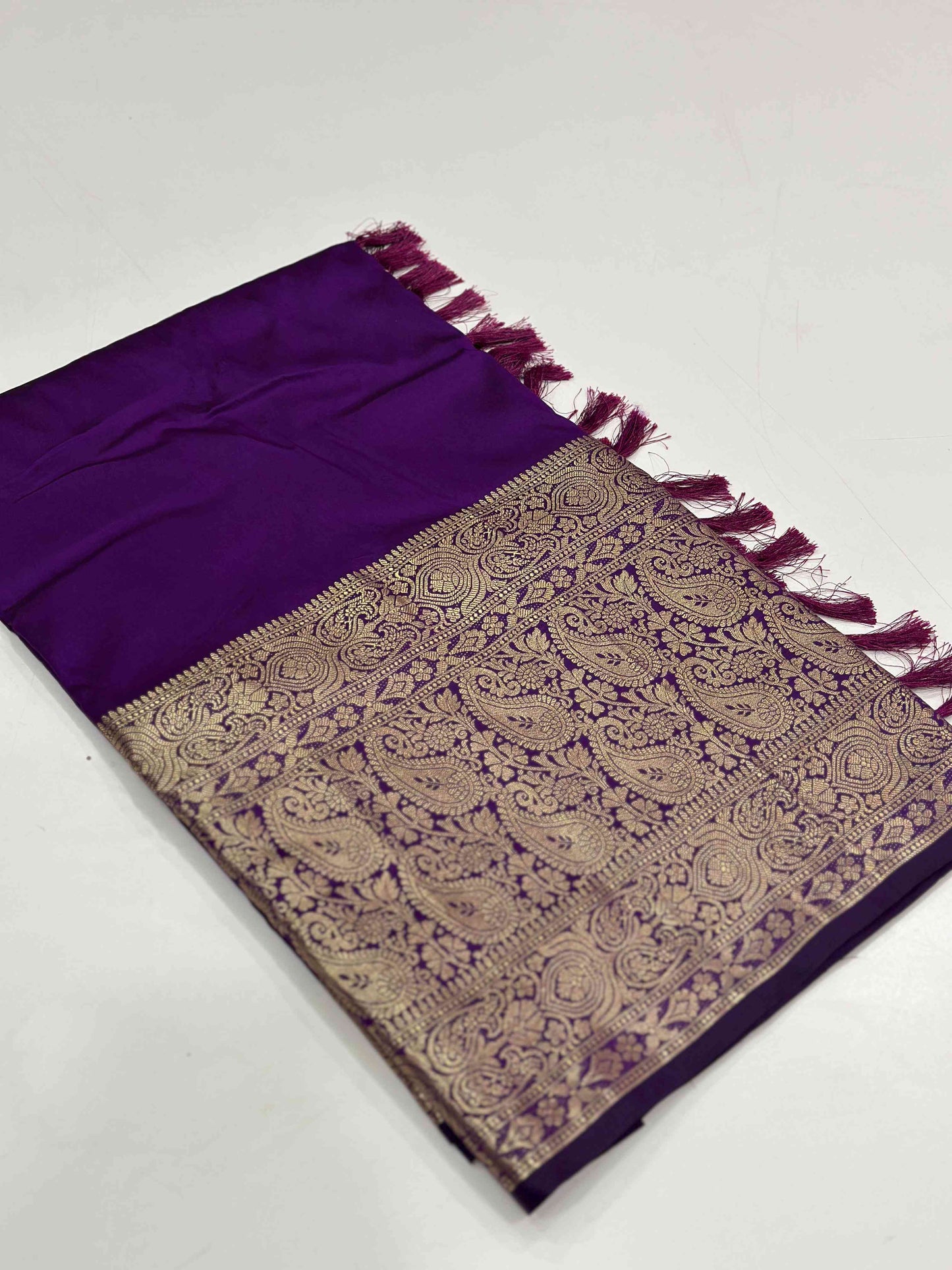 Wine Kanjivaaram Zari Pattu Border Banarasi Saree