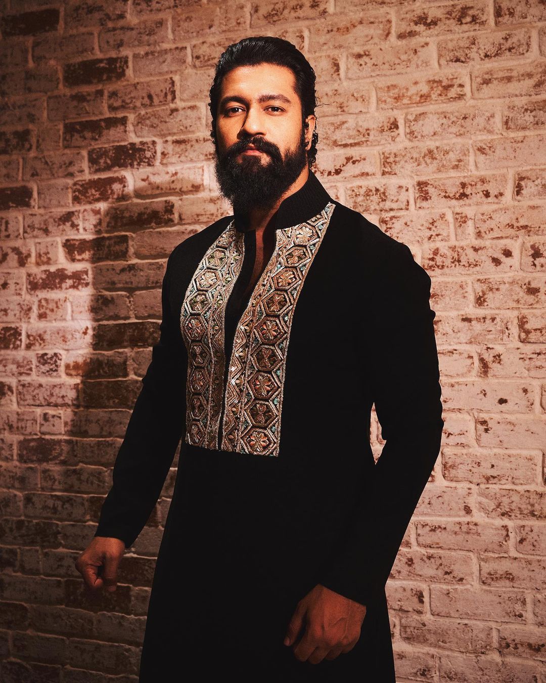 Virat Kohli's Fashionable Embroidered Kurta