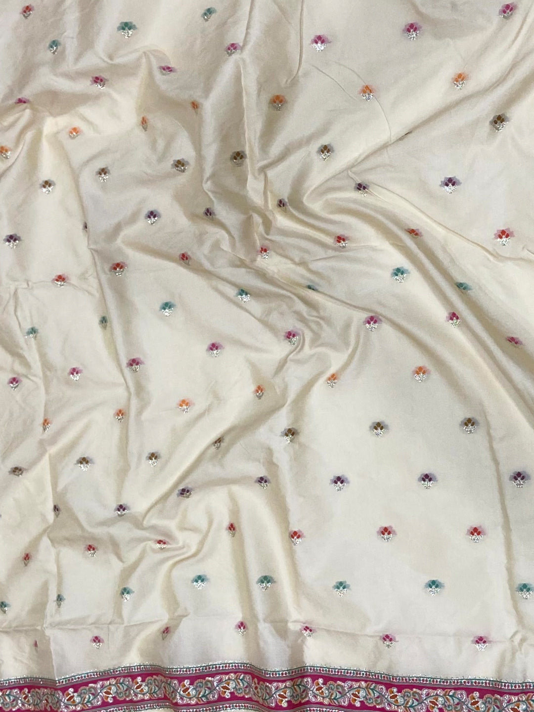 White Ethnic Motif Silk Blend Saree