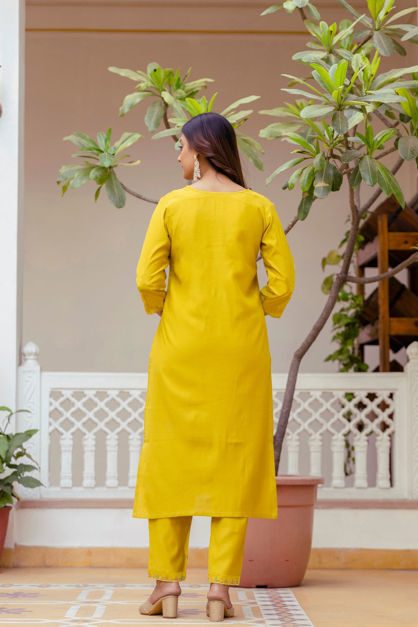 Beatifull Yellow Kurta Set For Women