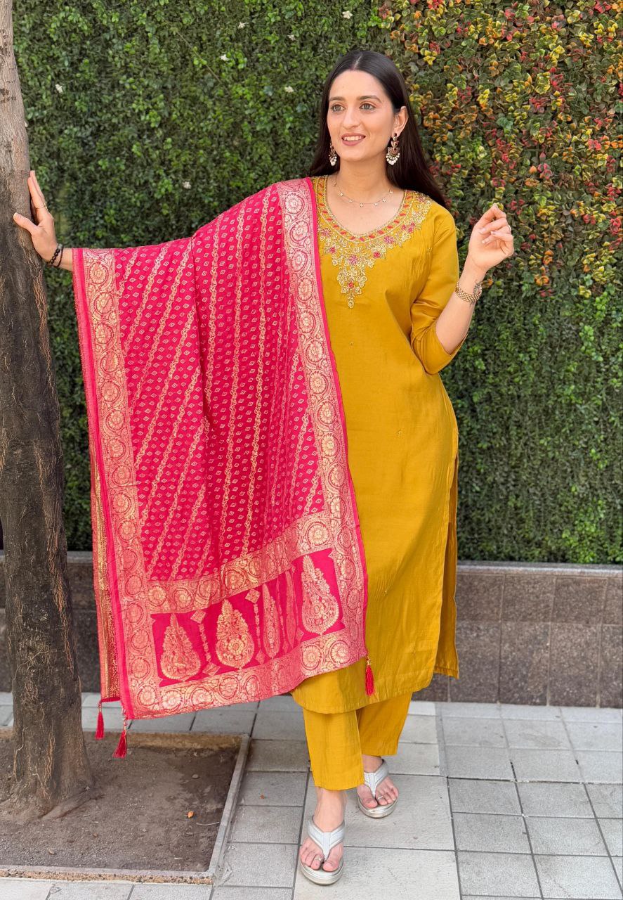 Trendy Yellow Kurta Set with Pink Dupatta – Comfortable & Chic Ethnic Look