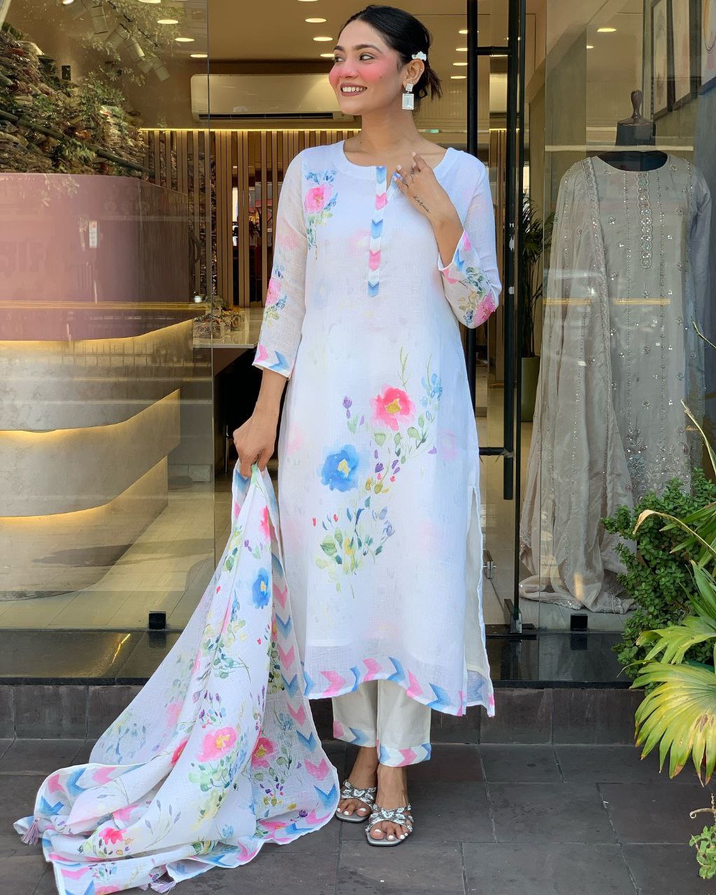 White Garden Grace Kurta Set