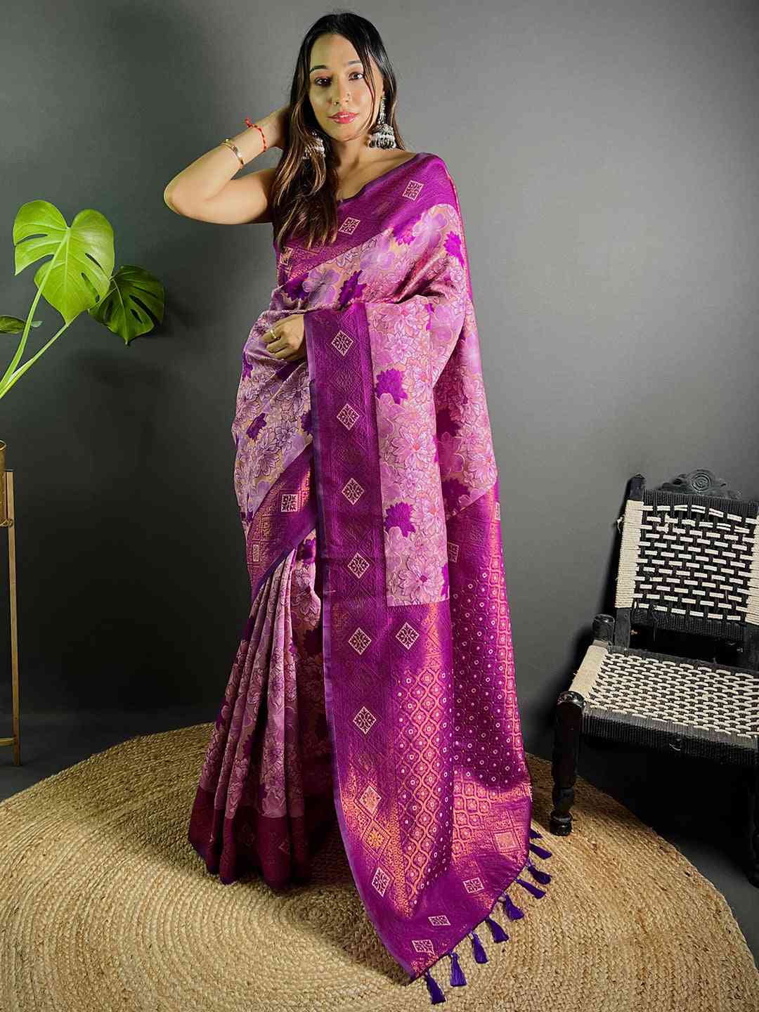 Lavender Soft Silk Butta Weaving Saree by My Store