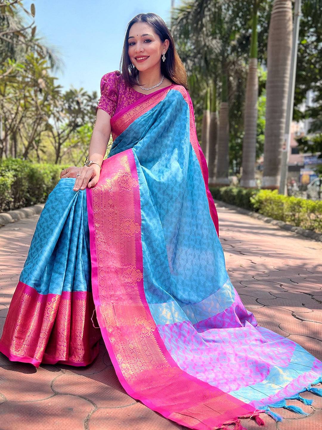 Stylish Kanjivaram Silk Saree With Broced Zari Blouse by My Store