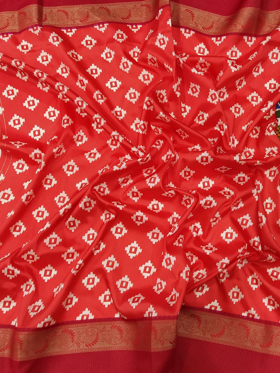 Attractive Soft Silk Gadwal Border Pochampally Print Saree