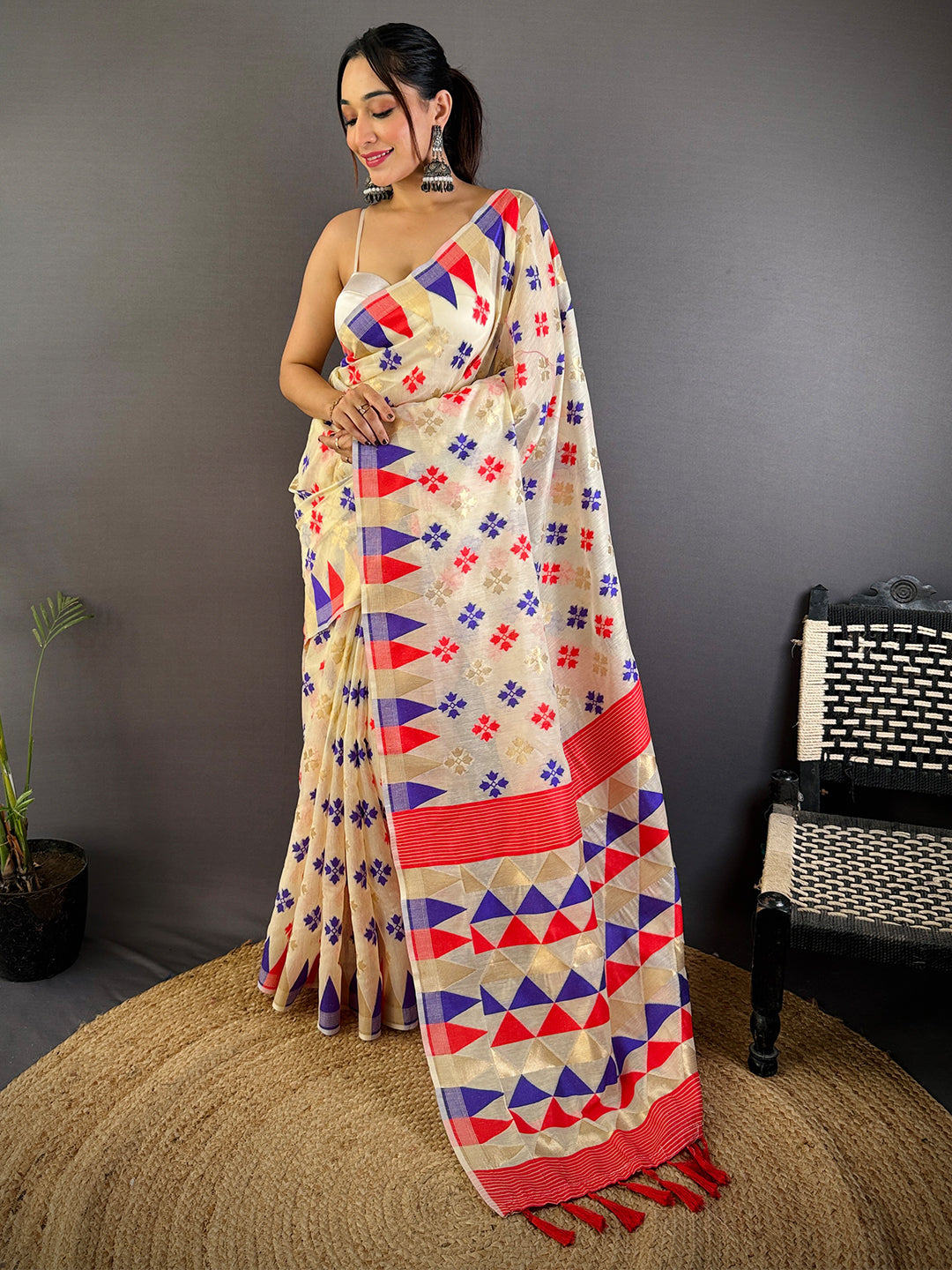 White Dhakai Jamdani Cotton Silk Saree