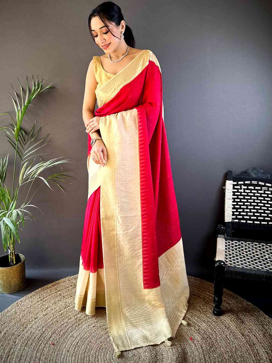 Red Zari Pallu Cotton Viscose Saree by My Store