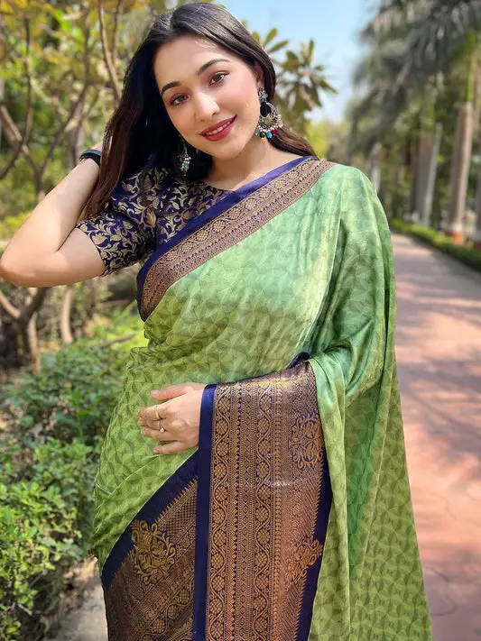Trendy Kanjivaram Silk Saree With Broced Zari Blouse