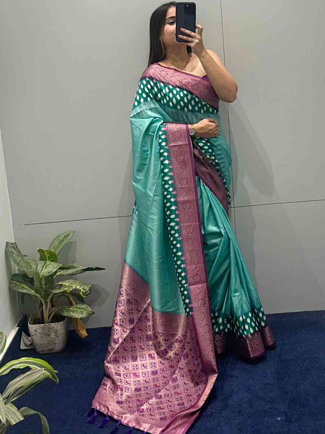 Pure Banarasi Soft Silk With Patola Pallu on Saree by My Store