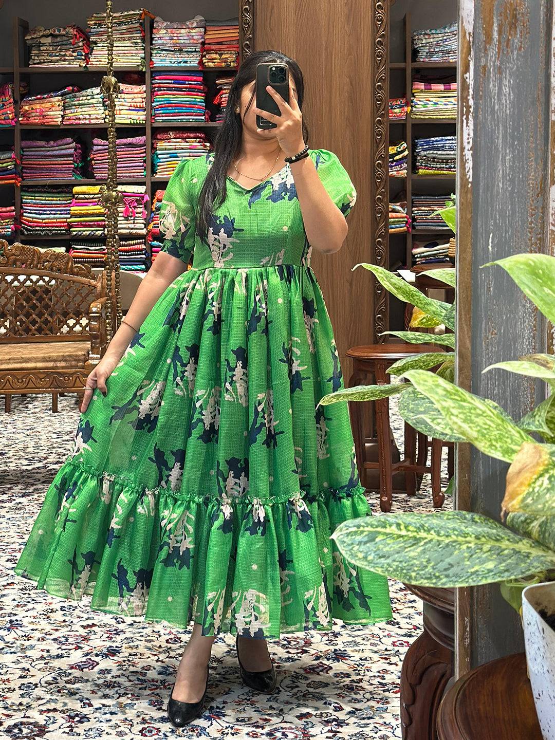Zinnia Green Abstract Midi Dress