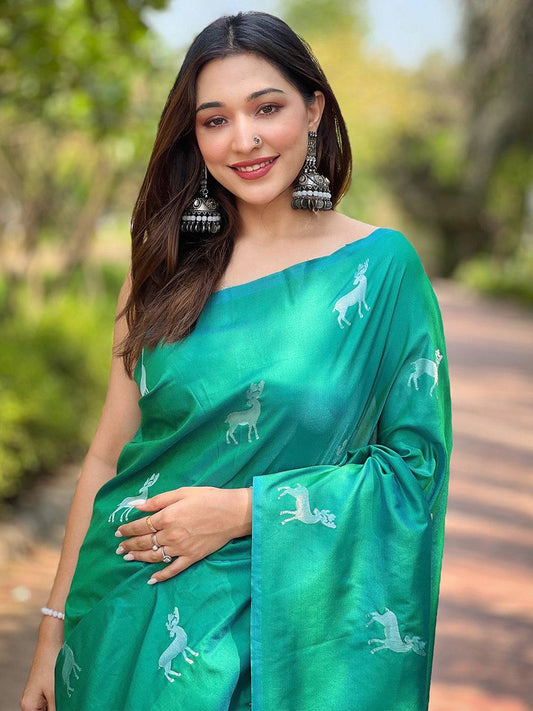Green Soft Silk Saree With Postar Weaving Zari Pallu by My Store