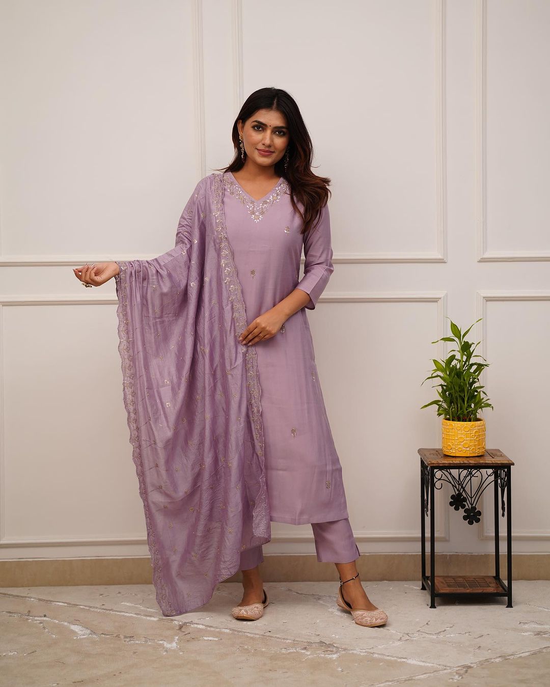 Festival Wear Viscos Lavender Kurta Set