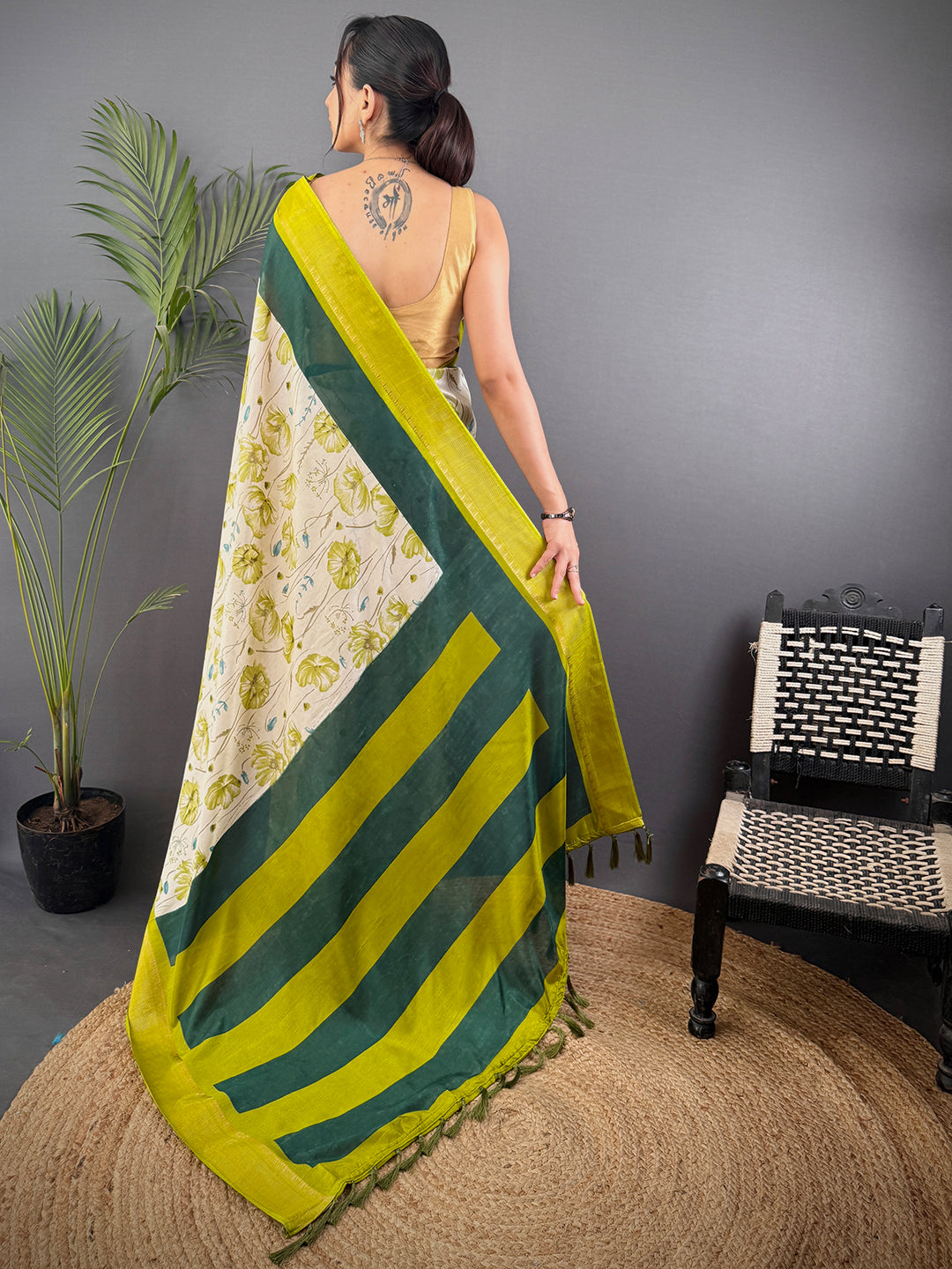 Olive Dola Silk Floral Print Saree by My Store