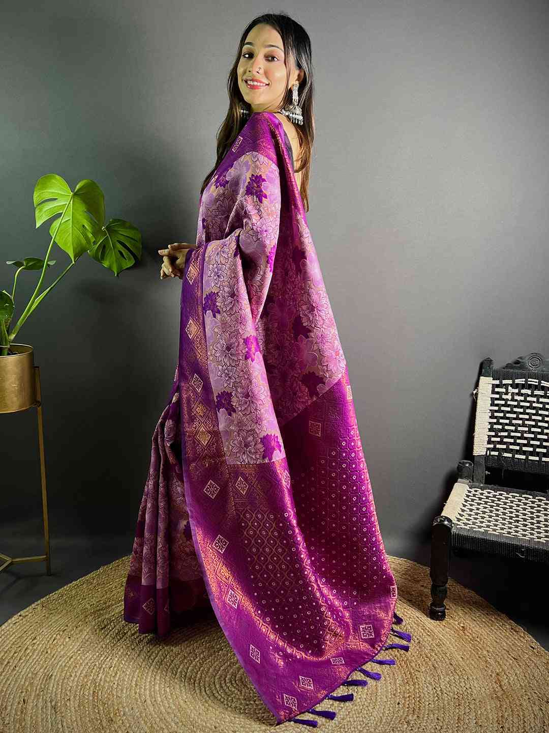 Lavender Soft Silk Butta Weaving Saree by My Store
