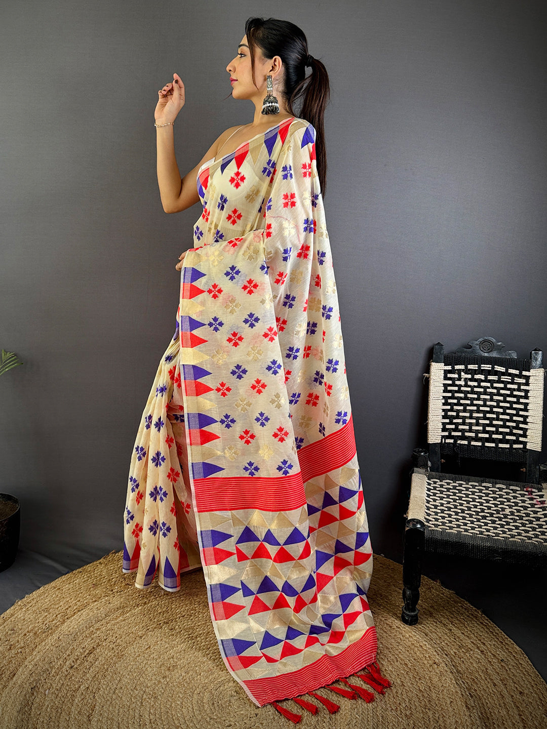 White Dhakai Jamdani Cotton Silk Saree