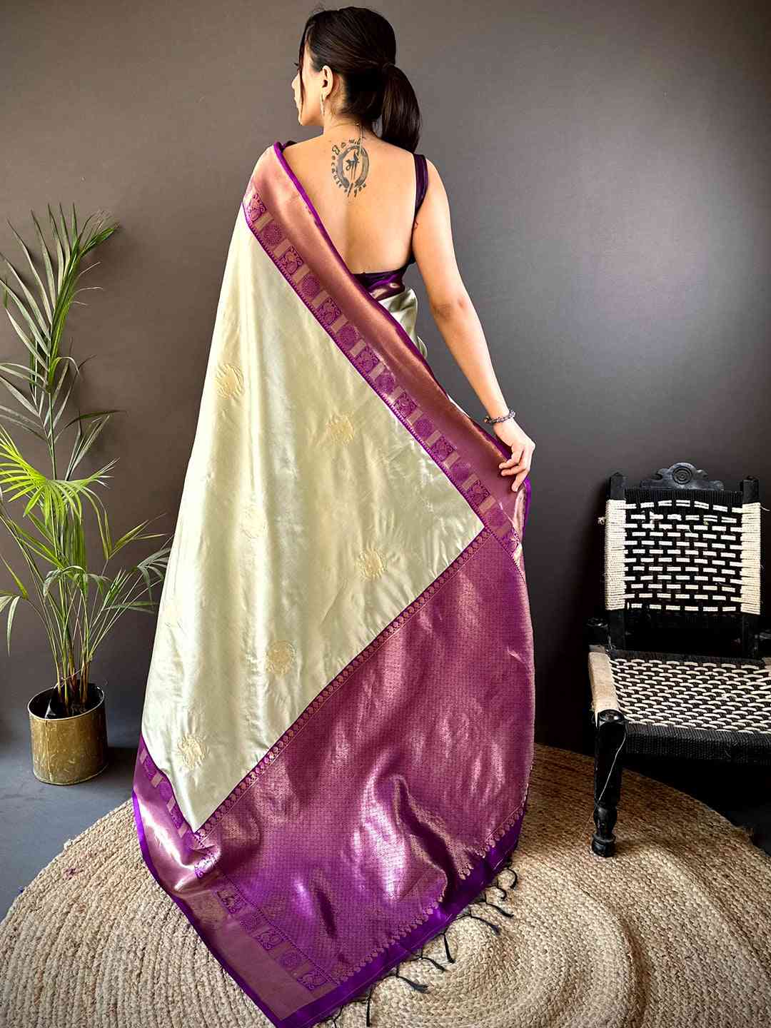 Opulent Pista Banarasi Katan Silk Saree by My Store