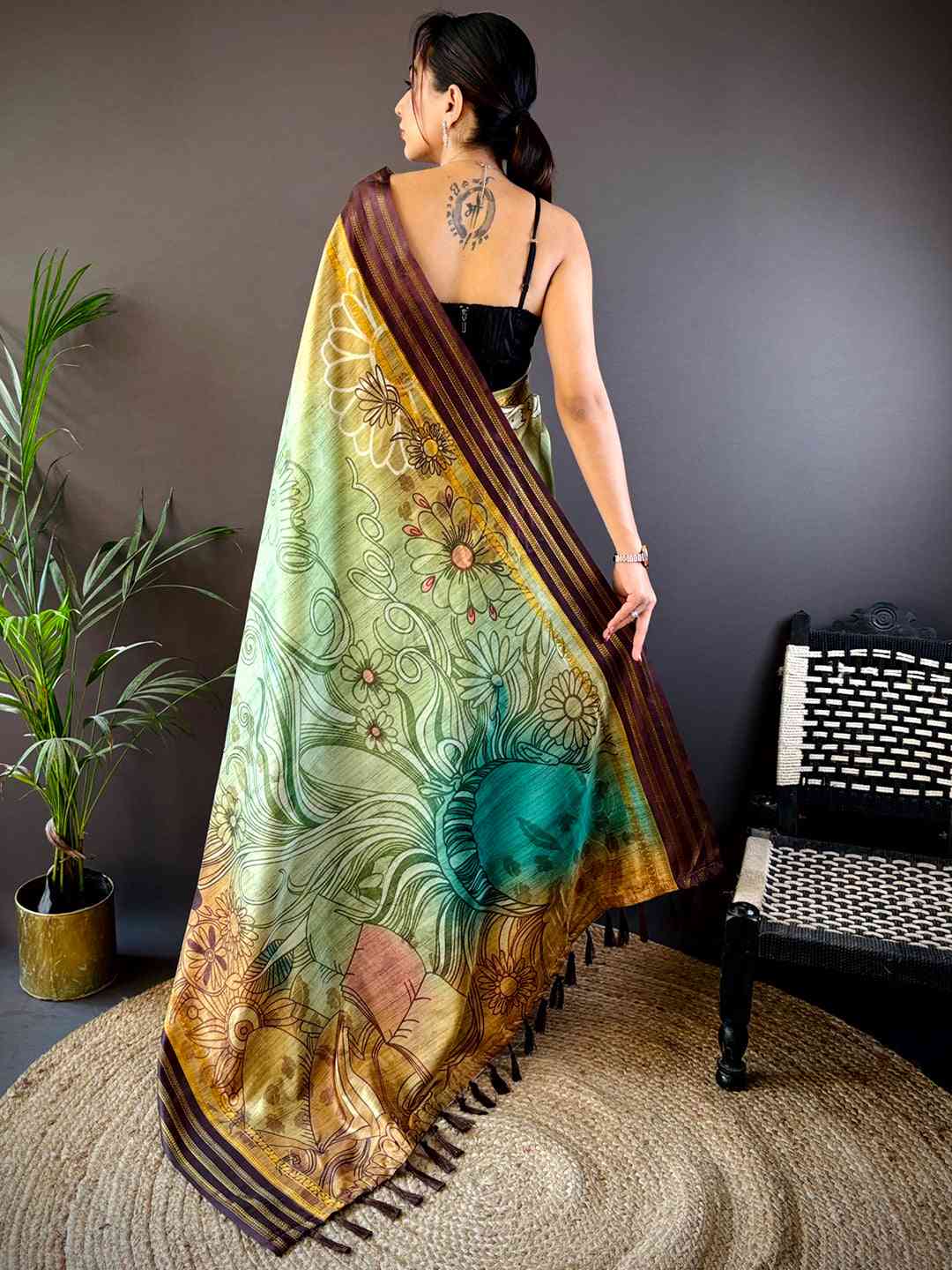 Light Green Soft Silk Abstract Geometric Saree by My Store