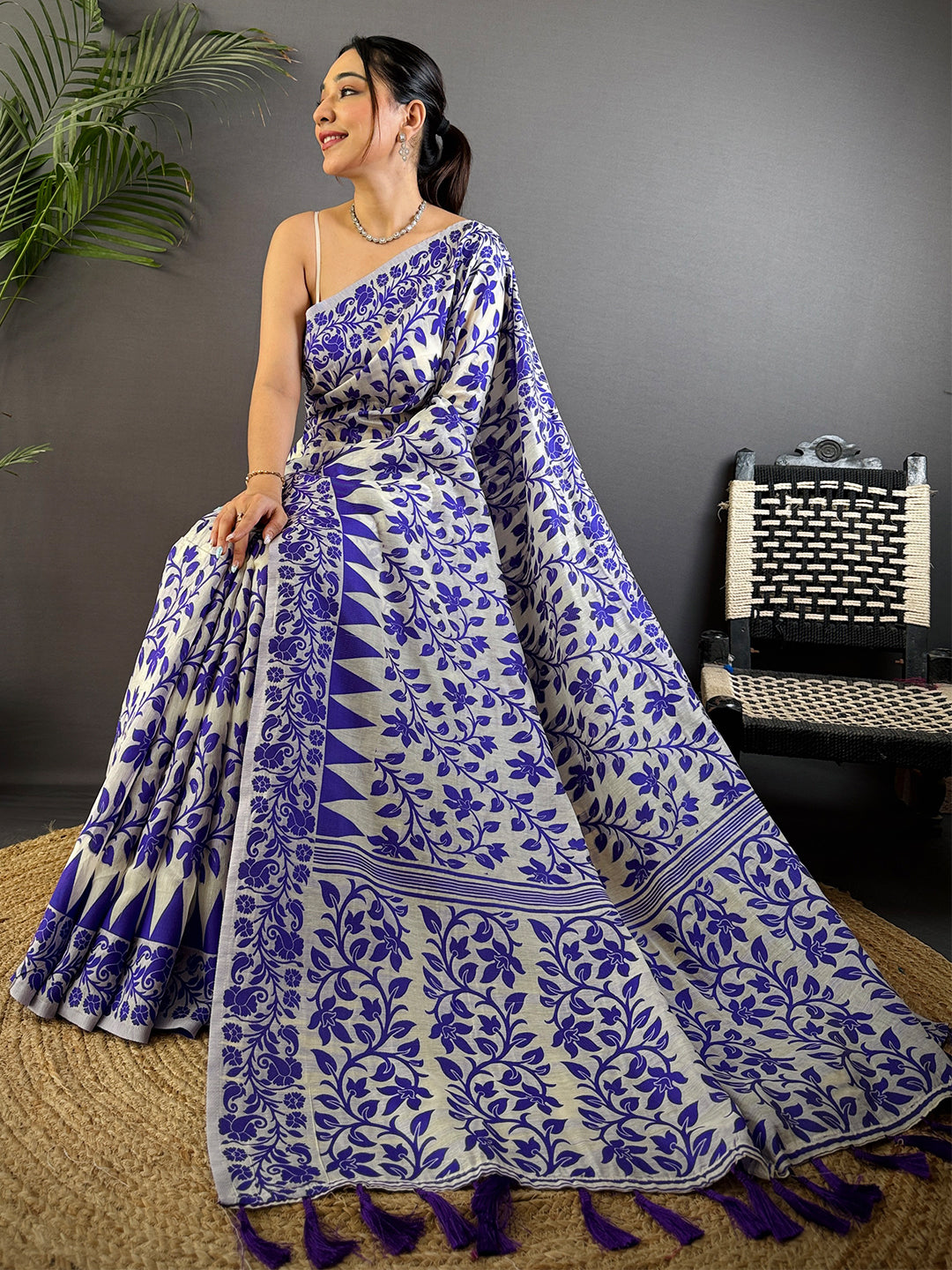 Classic Heritage Dhakai Jamdani Saree by My Store