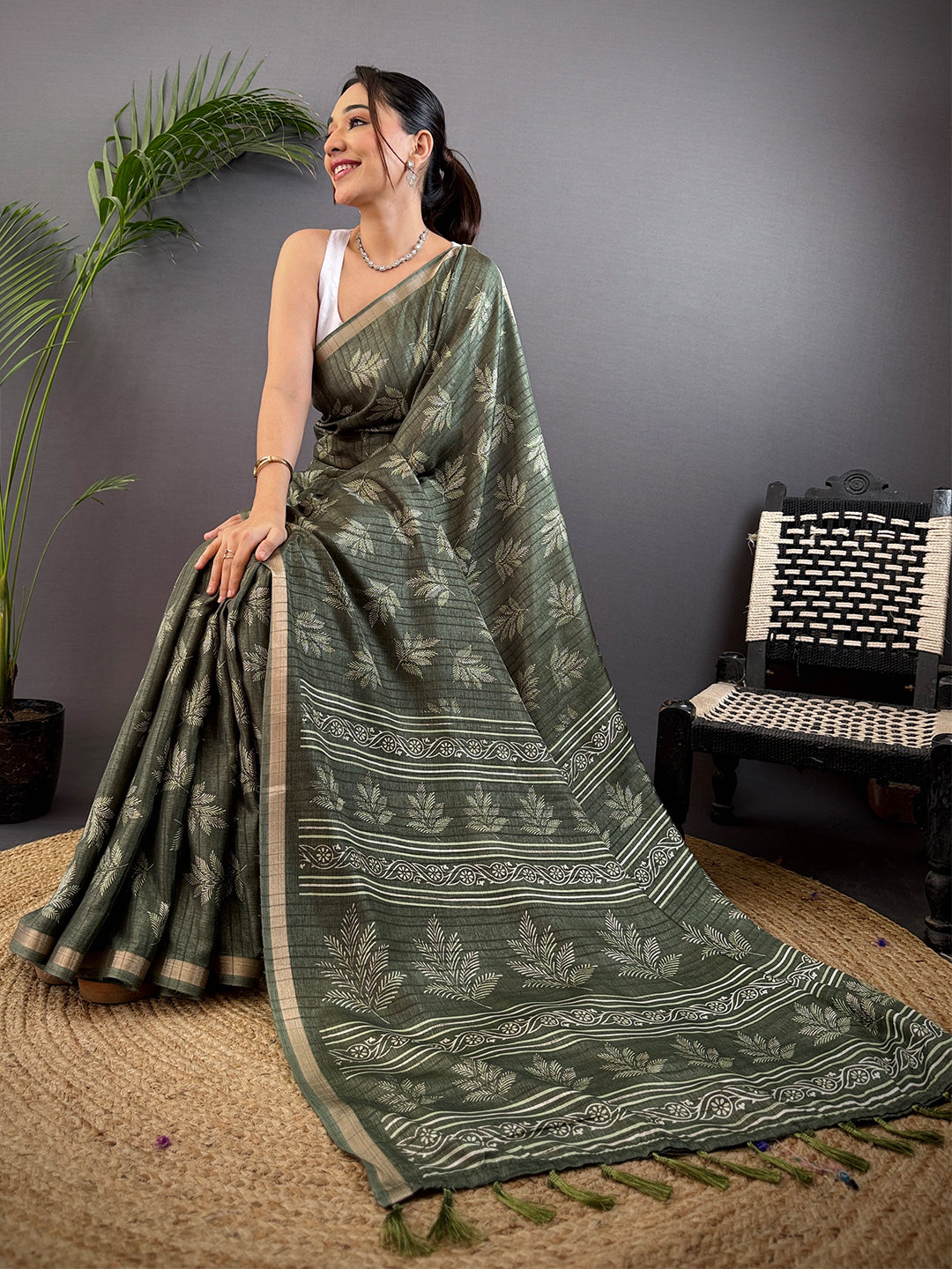 Olive Leaf Print Ghicha Handloom Saree by My Store