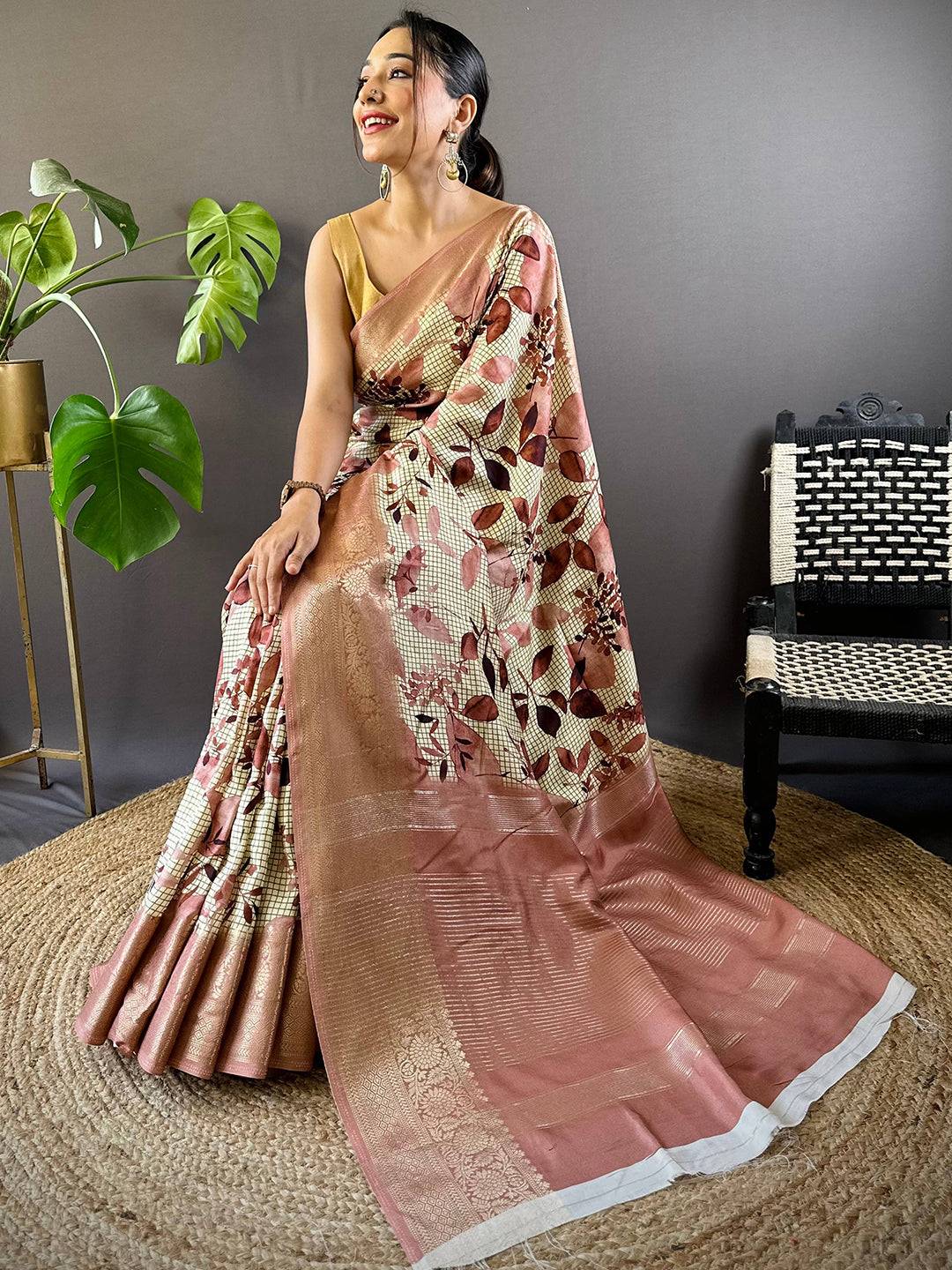 Leaf And Check Dusty Pink Viscose Saree by My Store