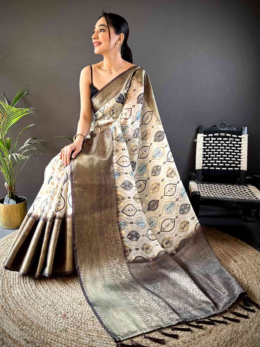 White Geometric Kota Doriya Saree