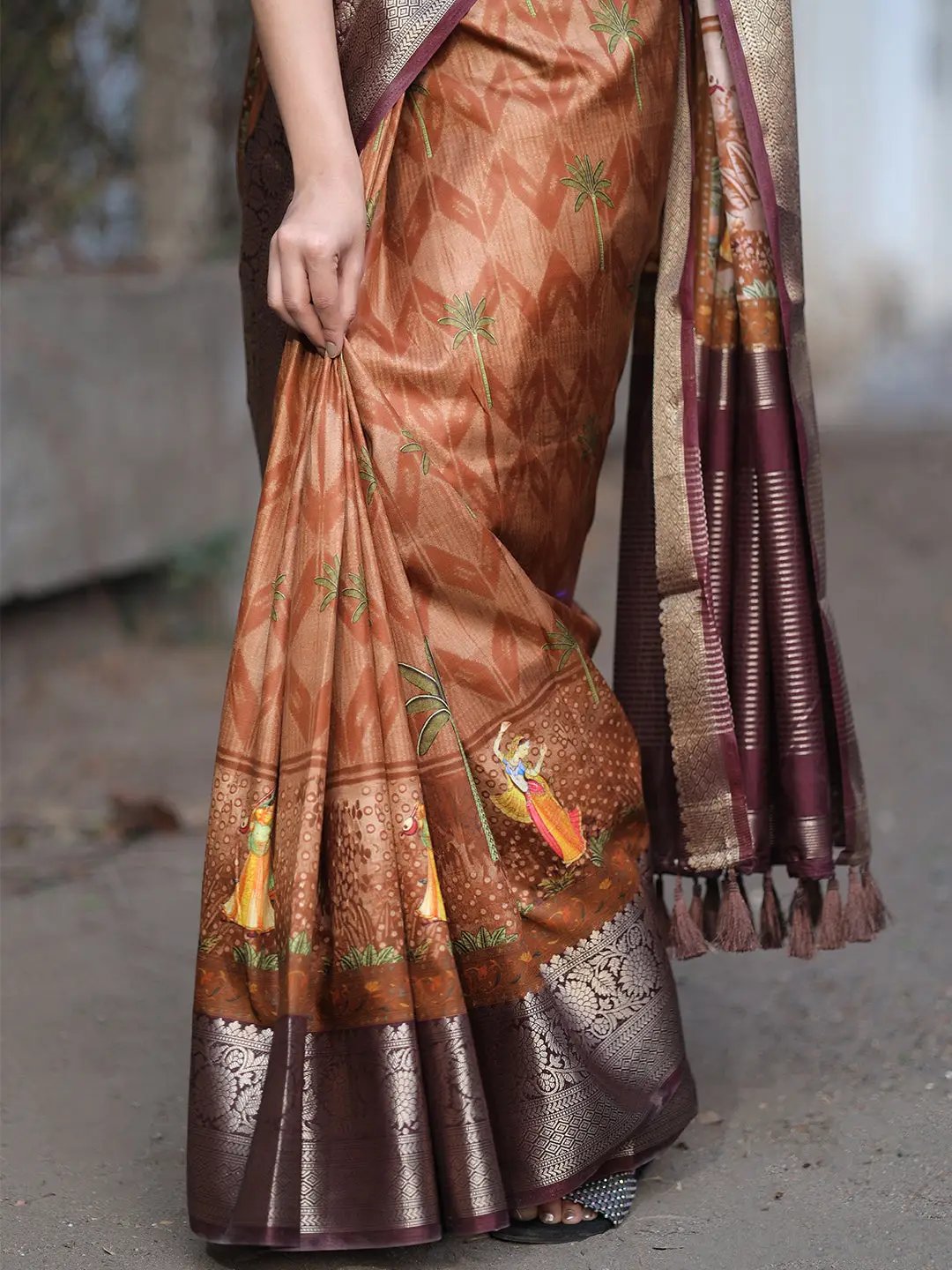 Coffee Brown Colour Pure Viscose Dola Silk Saree with Pichwai Kalamkari Print - Luxe