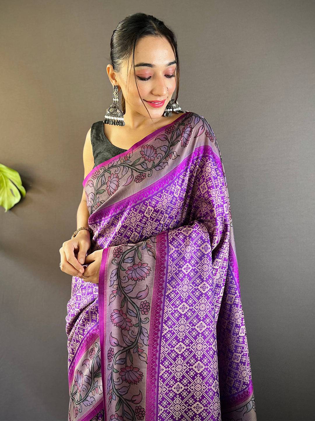 Orchid Patola And Kalamkari Fusion Saree by My Store