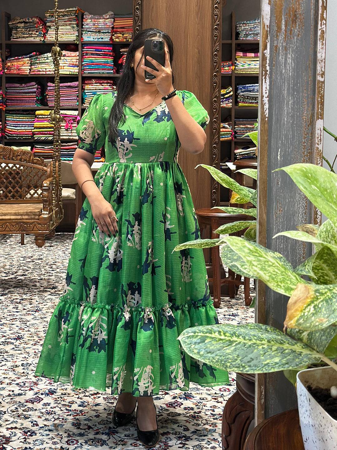 Zinnia Green Abstract Midi Dress